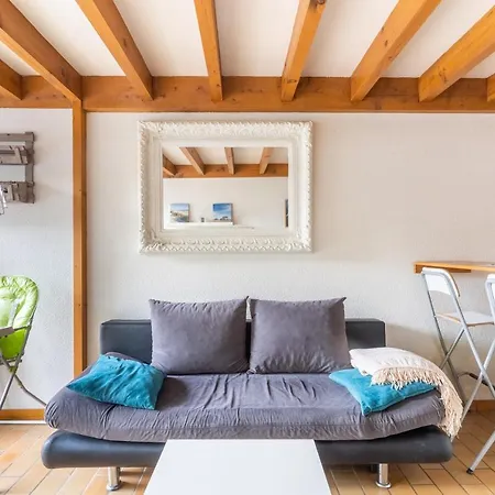 Jumelee Proche Des Plages Du