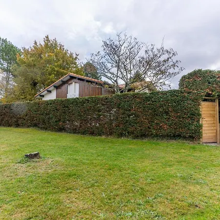 Jumelee Proche Des Plages Du