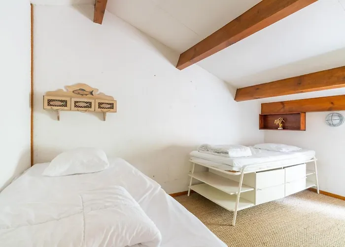 Jumelee Proche Des Plages Du Nyaraló *